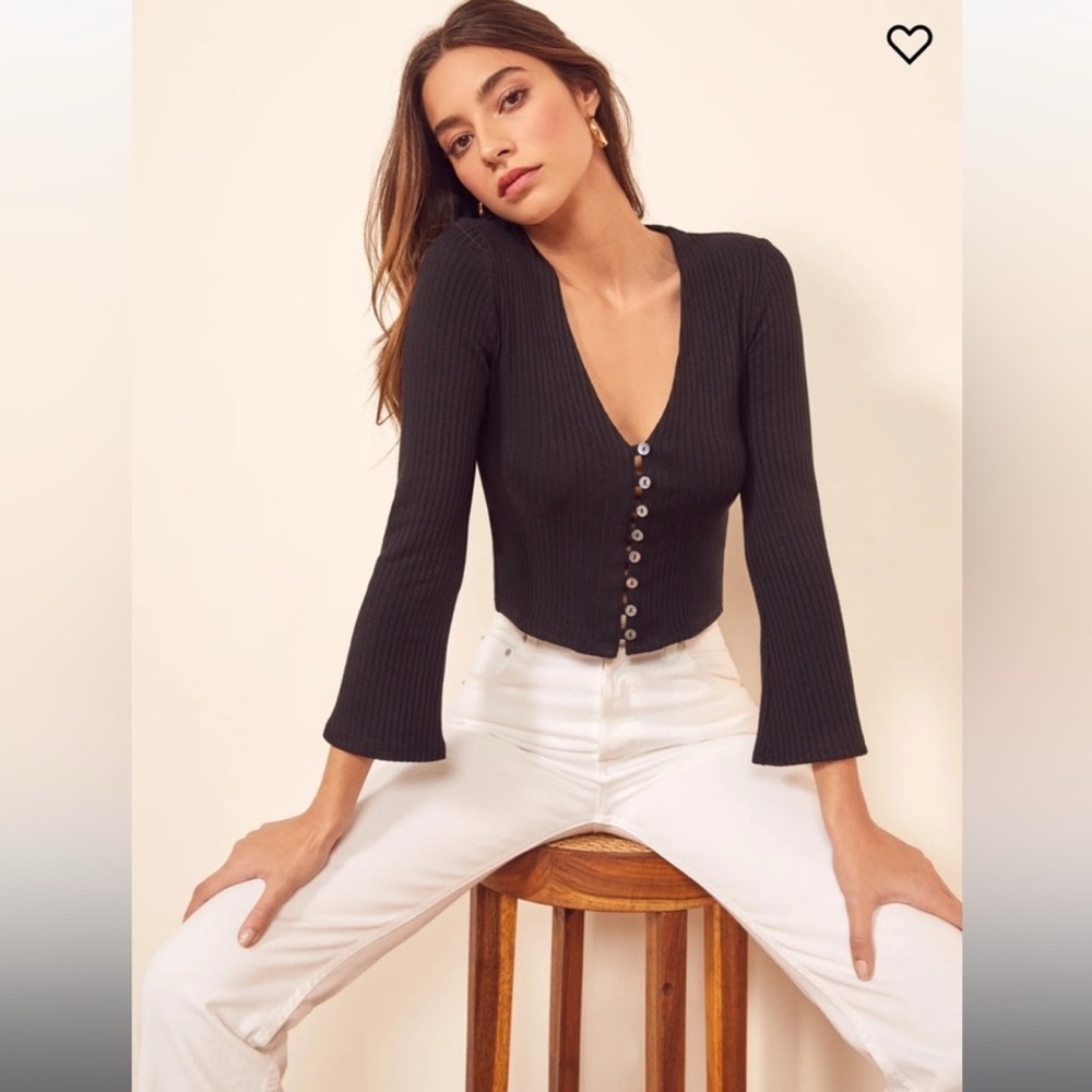 Reformation sweater only worn a twice